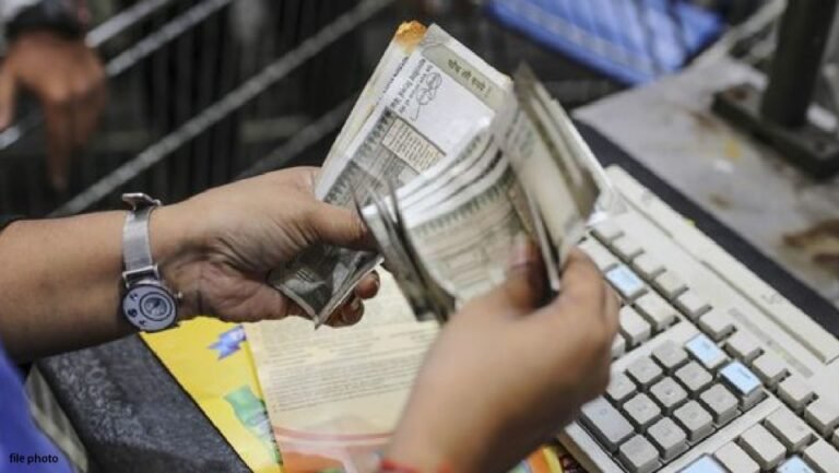 Keep this amount in the bank account till May 31, otherwise there will be a loss of Rs 4 lakh